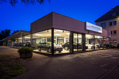 Autozentrum - Schmitz